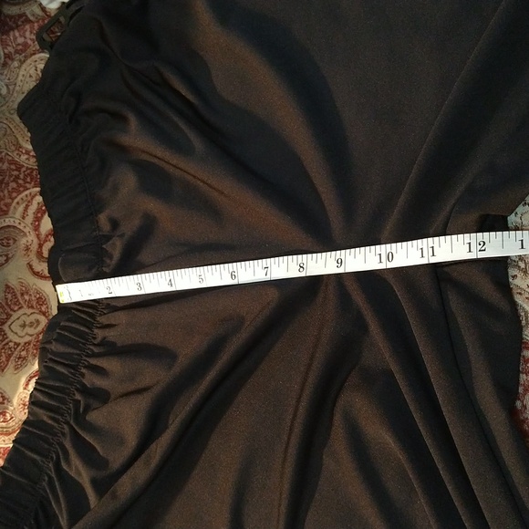 Size M black loose-fitting capris - Picture 9 of 11